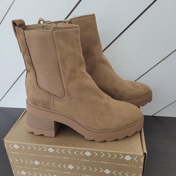 NWT Zodiac Teresa-Chelsea Faux Suede Platform Ankle Boots Chunky Heel Women 8.5 - Picture 7 of 9
